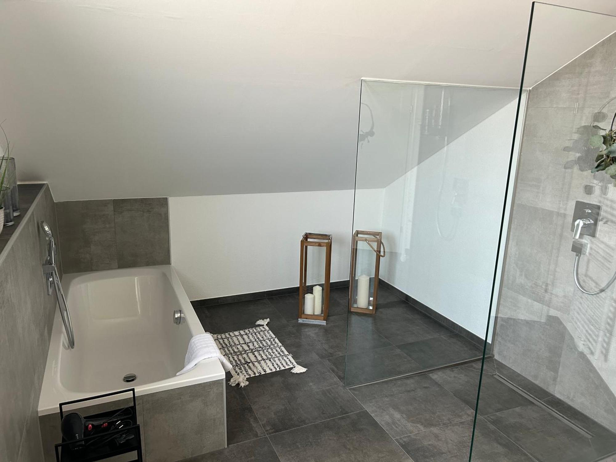 Allgaeu Zimmer Leandi Memmingen Exteriér fotografie